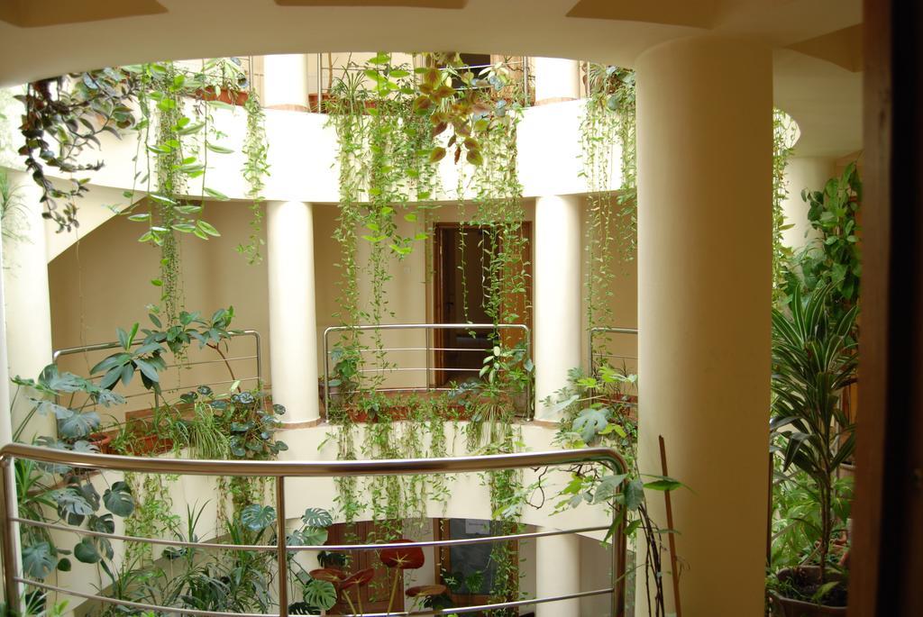 Hotel Gallant Сибиу Экстерьер фото
