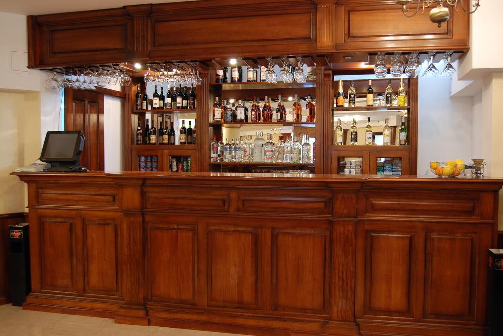Hotel Gallant Сибиу Экстерьер фото